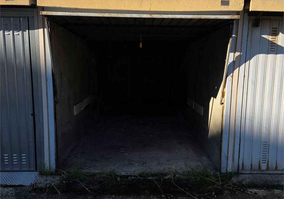 BOX SINGOLO IN BUONE CONDIZIONI