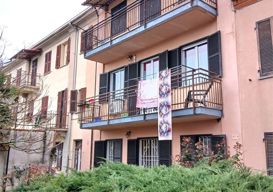 TRILOCALE NON ARREDATO CON BOX